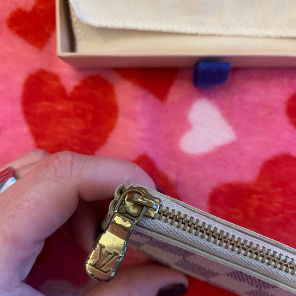 Louis Vuitton Key Pouch - Picture 8 of 14